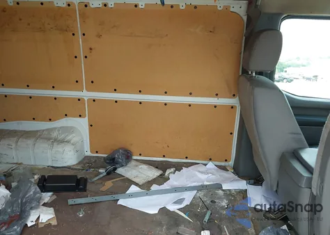 2017 Nissan Nv Cargo Nv2500 Hd Sv V8 from USA, damaged, VIN 1N6AF0LY4HN802583